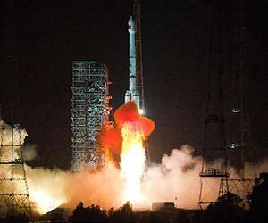 chinasat-2a-launch-long-march-3b-rocket-may-2012-lg
